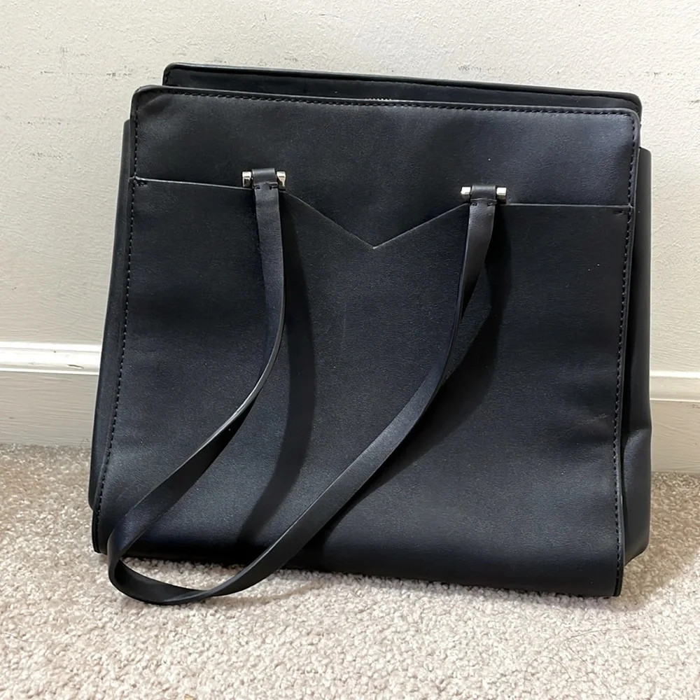 Guess Women’s Black Shoulder Bag Double Strap Medium Size